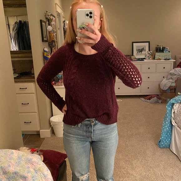 American Eagle sweater - Picture 3 of 5
